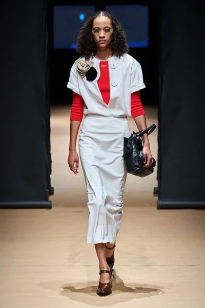 Look 34